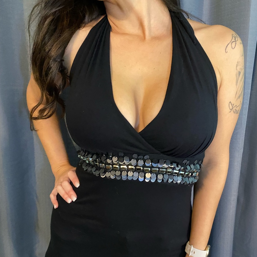 Black deep plunge neck halter top.